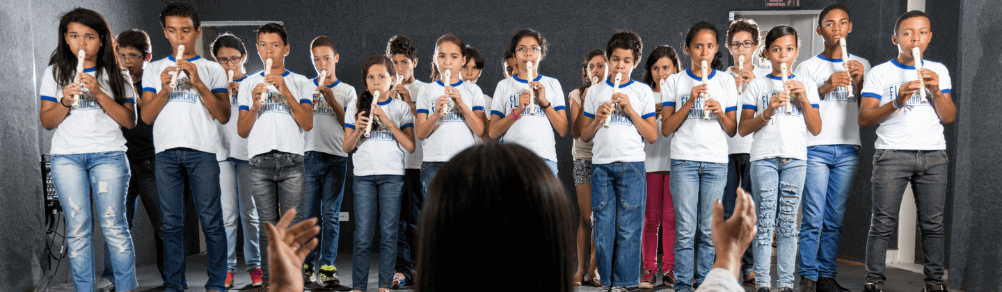 Escola de Música Flor de Mandacaru incentiva novos talentos