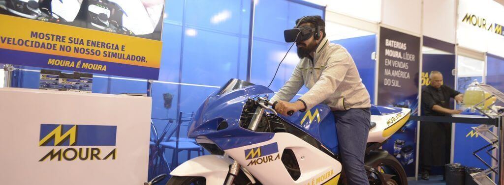 Simulador Moura no X Salão Nacional e Internacional das Motopeças